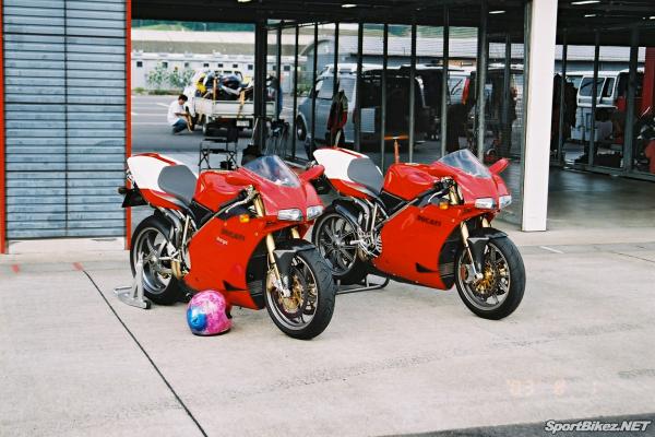 Мотоцикл Ducati 996R