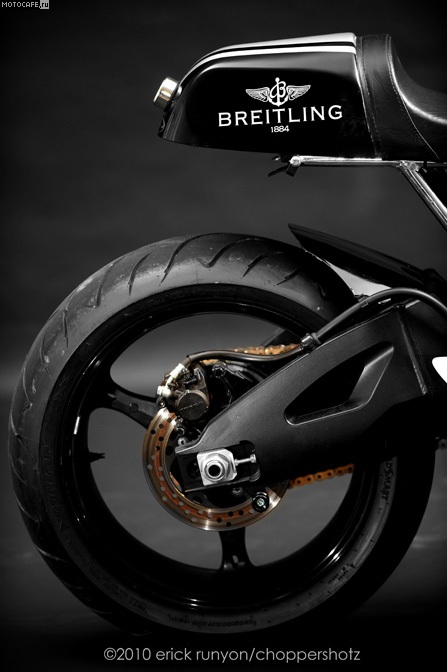Каферейсер Breitling от Santiago Chopper