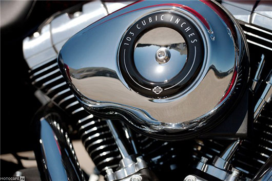 2012 Harley-Davidson Dyna Switchback – круизер-трансформер