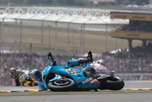 Падение Лориса Капиросси на Гран-При Франции, MotoGP 2010