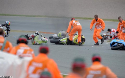 Падение Ренди Де Пюнье (Randy DE PUNIET). MotoGP 2010, Гран-При Германии