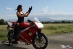 Девушка и Cagiva Mito 125