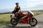 Девушка и Cagiva Mito 125