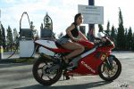 Девушка и Cagiva Mito 125