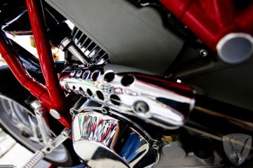 Два Ducati MH900e на eBay 
