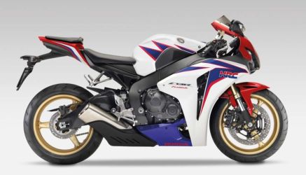 Обновленные спорты Honda CBR. CBR1000RR 2010