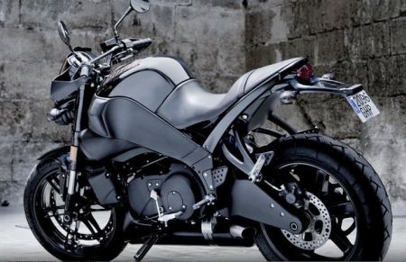 Черный Buell XB9SX