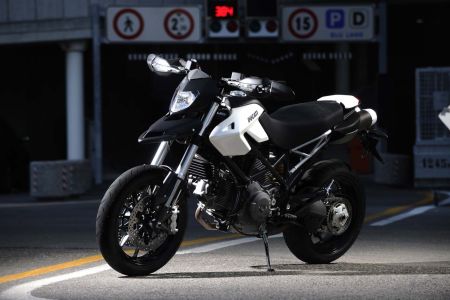 Ducati Hypermotard 796 2010