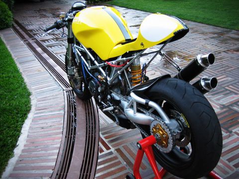 Круче некуда. Ducati Monster S2R 1000