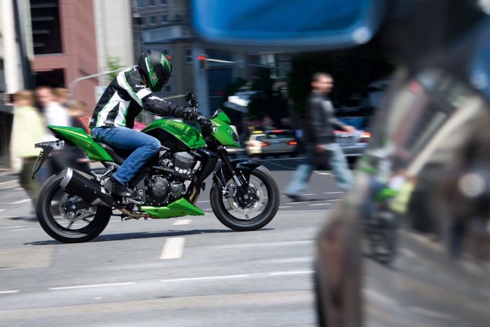 Мотоцикл Kawasaki 2009 z750 