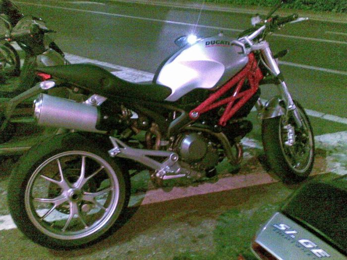 Ducati Monster 1100 2009