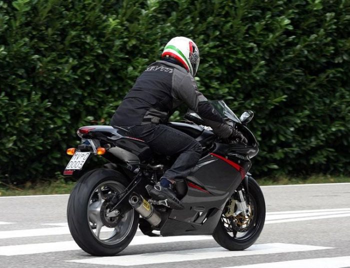 MV Agusta F3 2011 шпионские фото