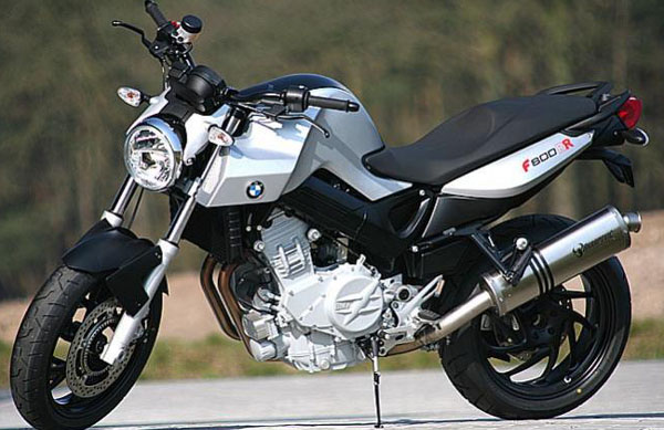 BMW F800R naked