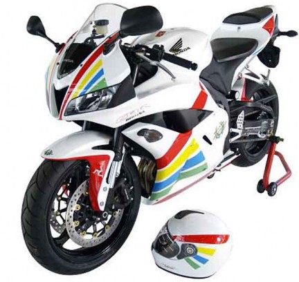 CBR600RR 2009 Ian Hutchinson TT livery Replica